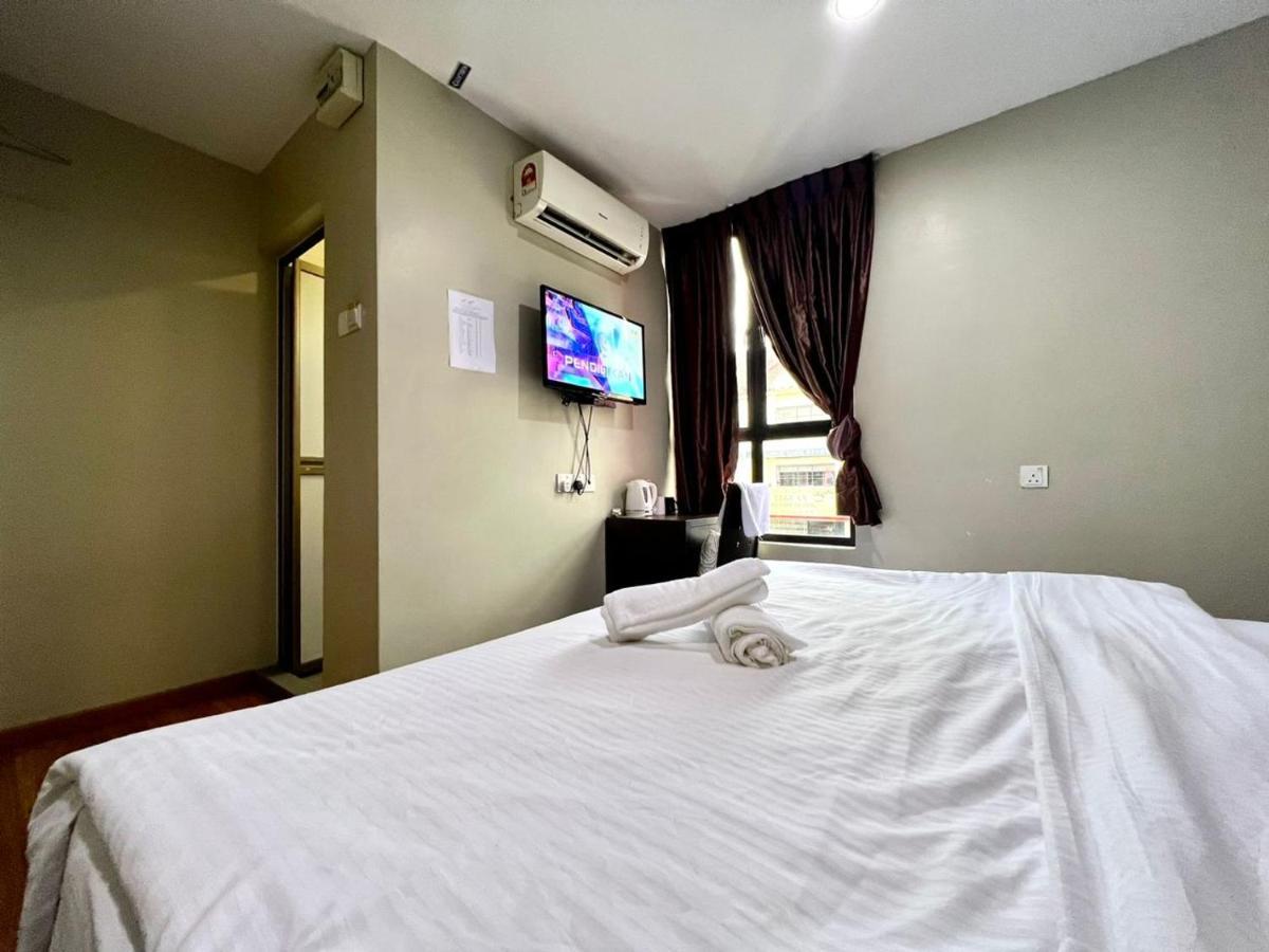 Ledang Hotel